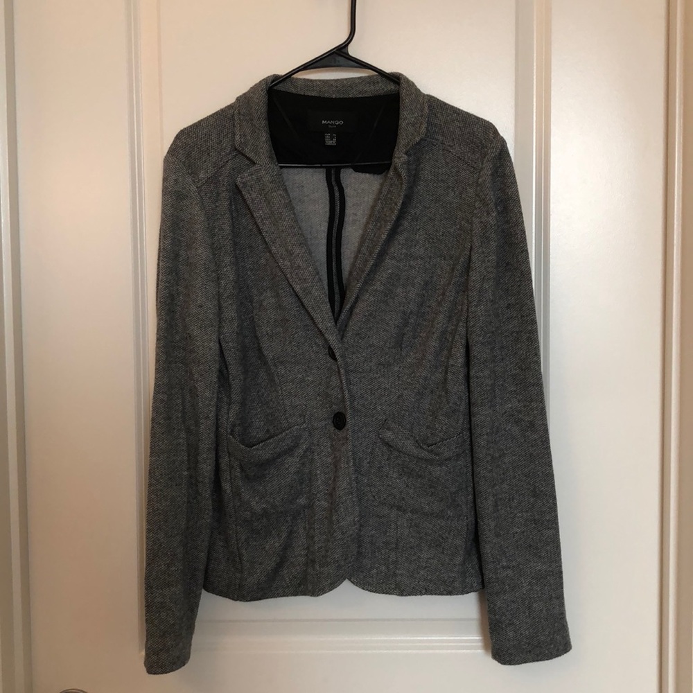 Elegant dark grey textured blazer